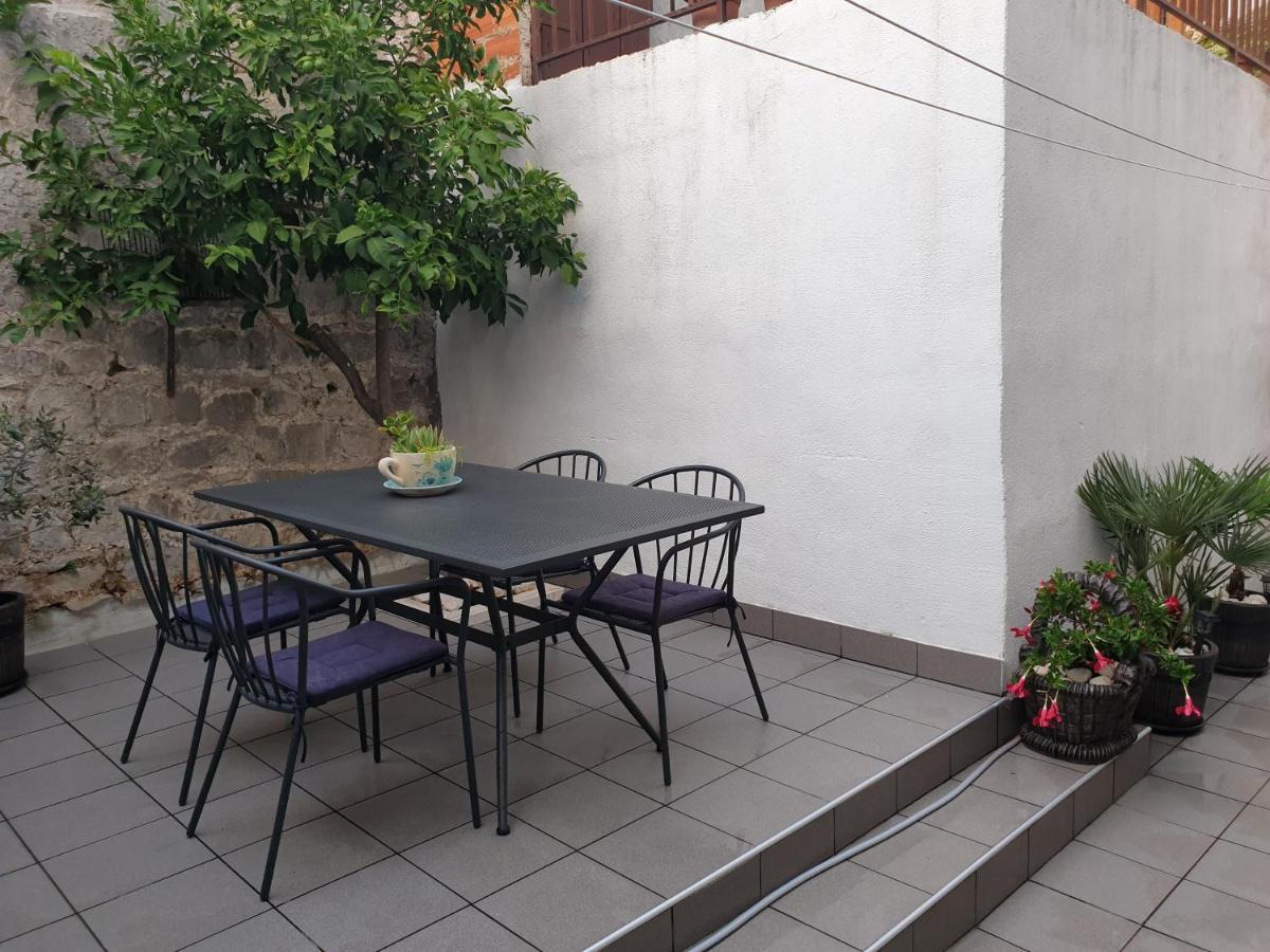 Готель Lemon Tree Доньї-Сегет Екстер'єр фото
